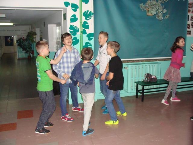 08.02.2018_DYSKOTEKA KARNAWAŁOWA07.JPG